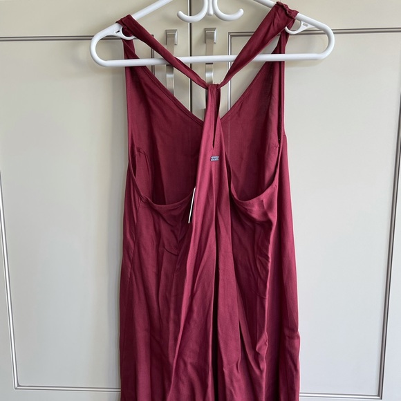 Burgundy Twist Back Short Dress - Picture 2 of 4